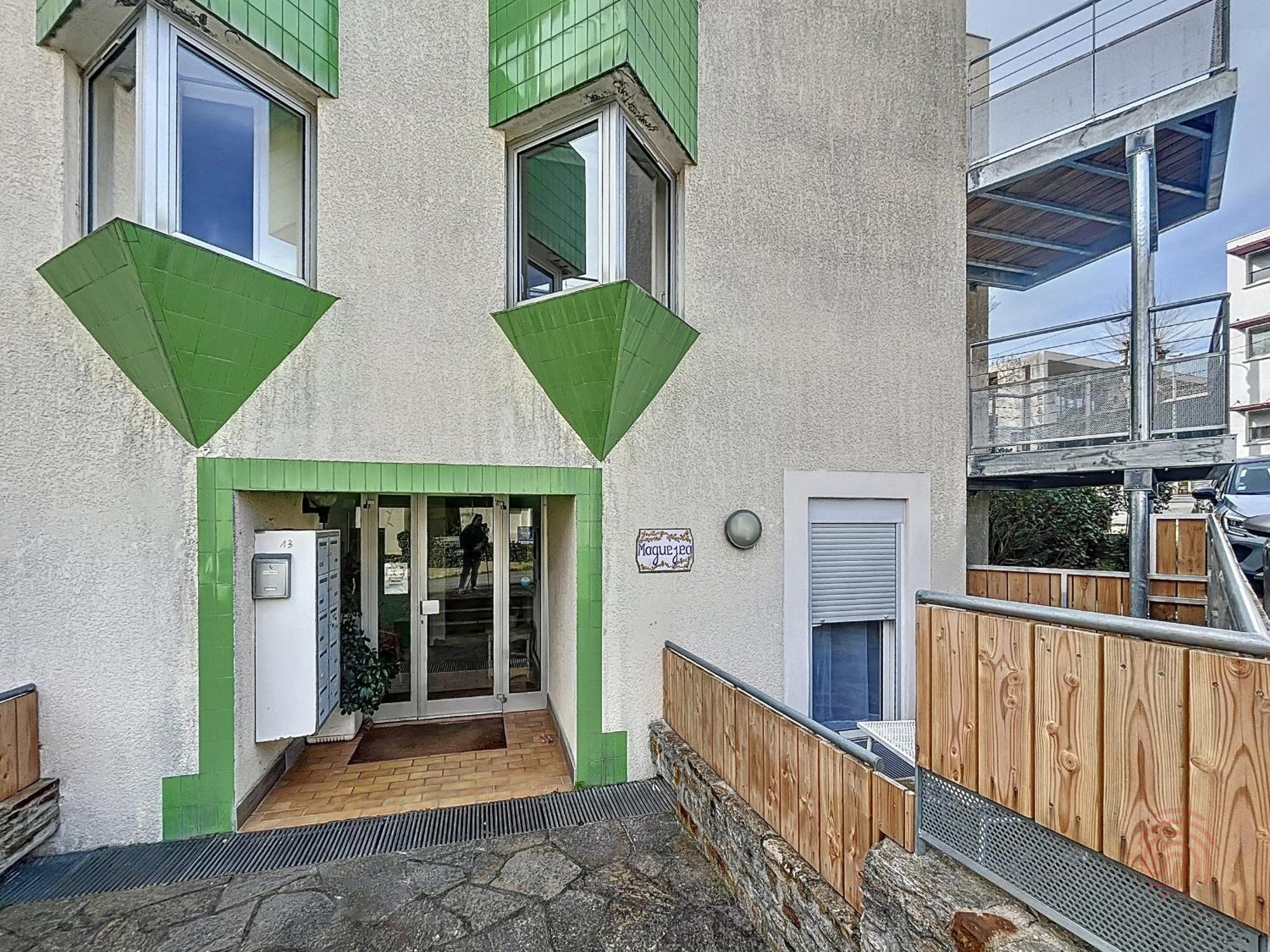 Appart F2 A Lamalou, Terrasse, Wifi, Animaux Acceptes, Proche Centre & Thermes - Fr-1-451-24 Exteriör bild